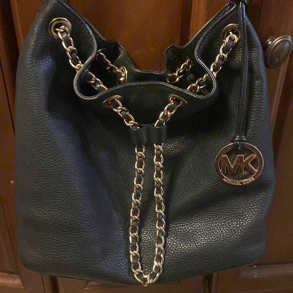 Michael Kors black and gold bag - Picture 2 of 9